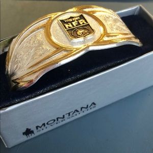 Montana NFR cuff bracket